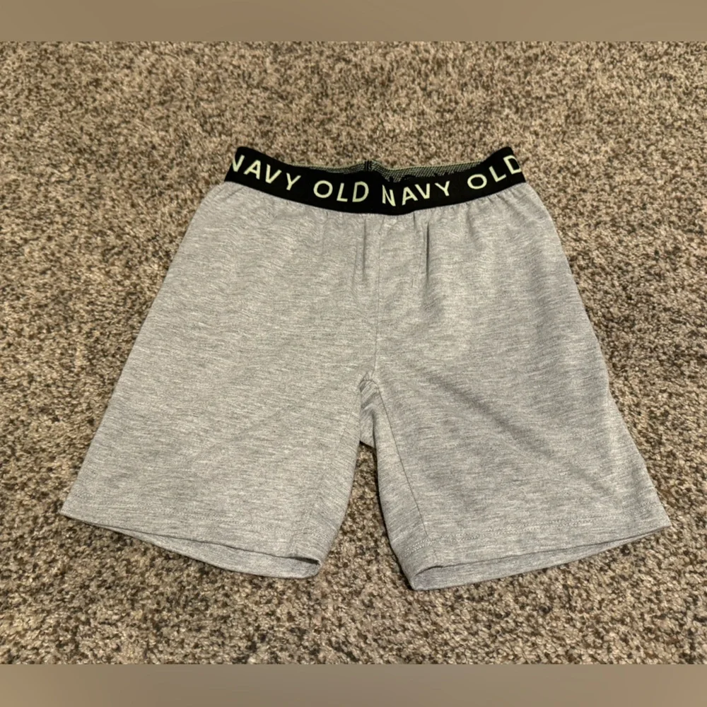 Boys sleep shorts size 6/7 (S)